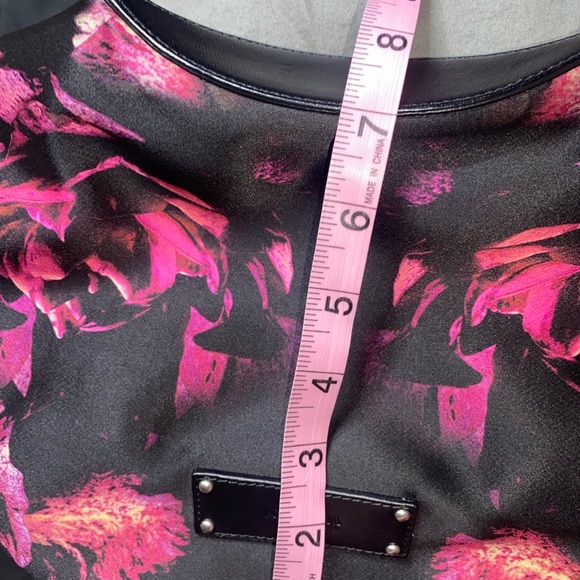 Gorgeous authentic Alexander McQueen De Manta Floral Satin medium Clutch - Picture 4 of 12